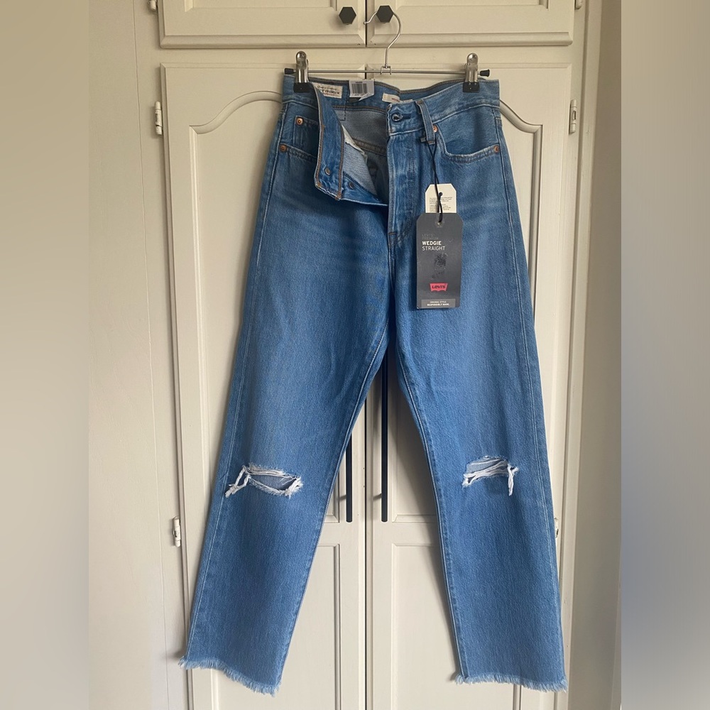 LEVI PREMIUM jeans NWT